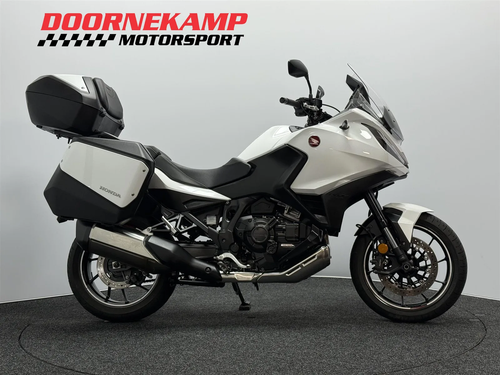 Honda NT 1100 (2022) — foto 1