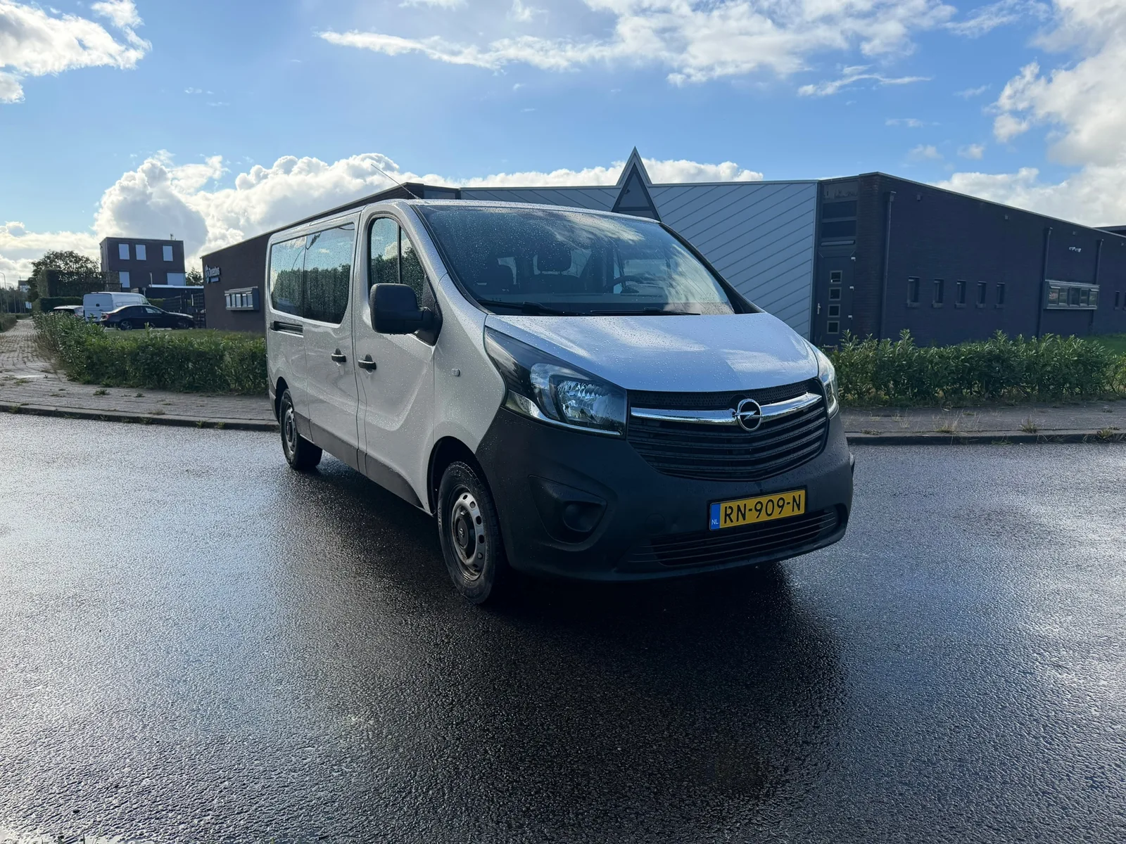 Opel Vivaro (2018) — foto 1