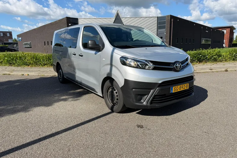 Toyota ProAce Shuttle (2018)