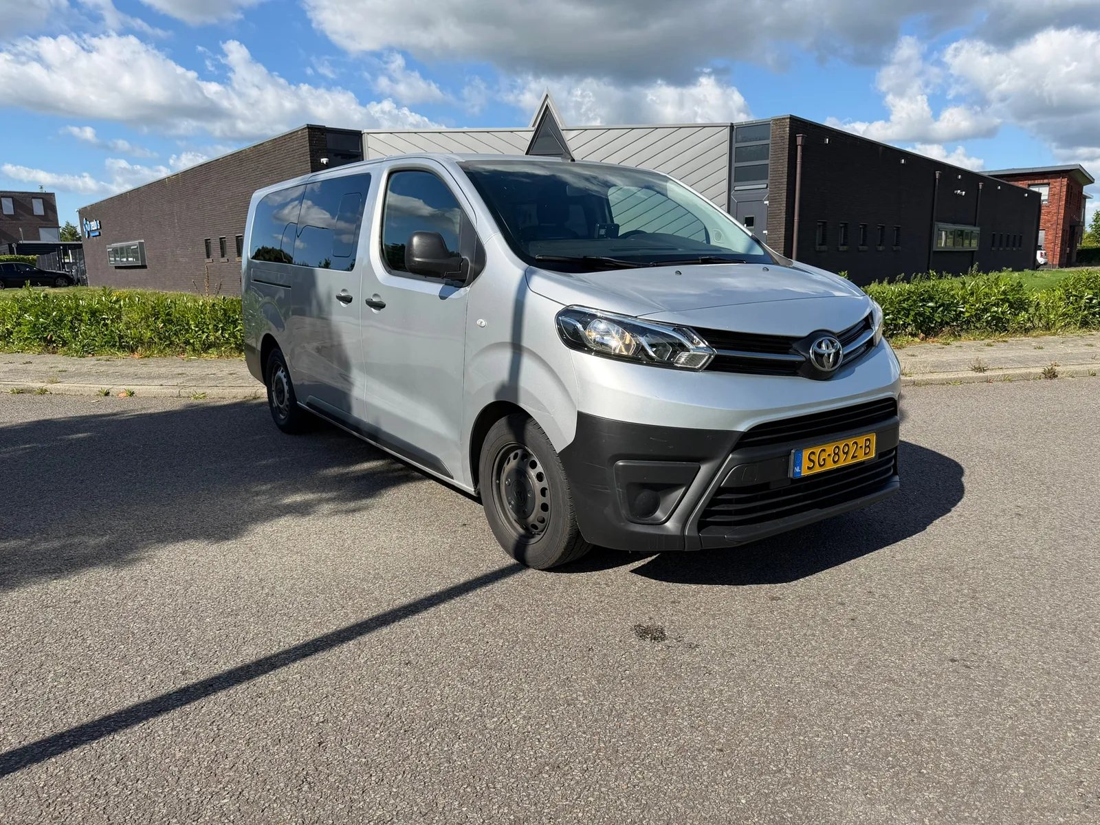 Toyota ProAce Shuttle (2018) — foto 1