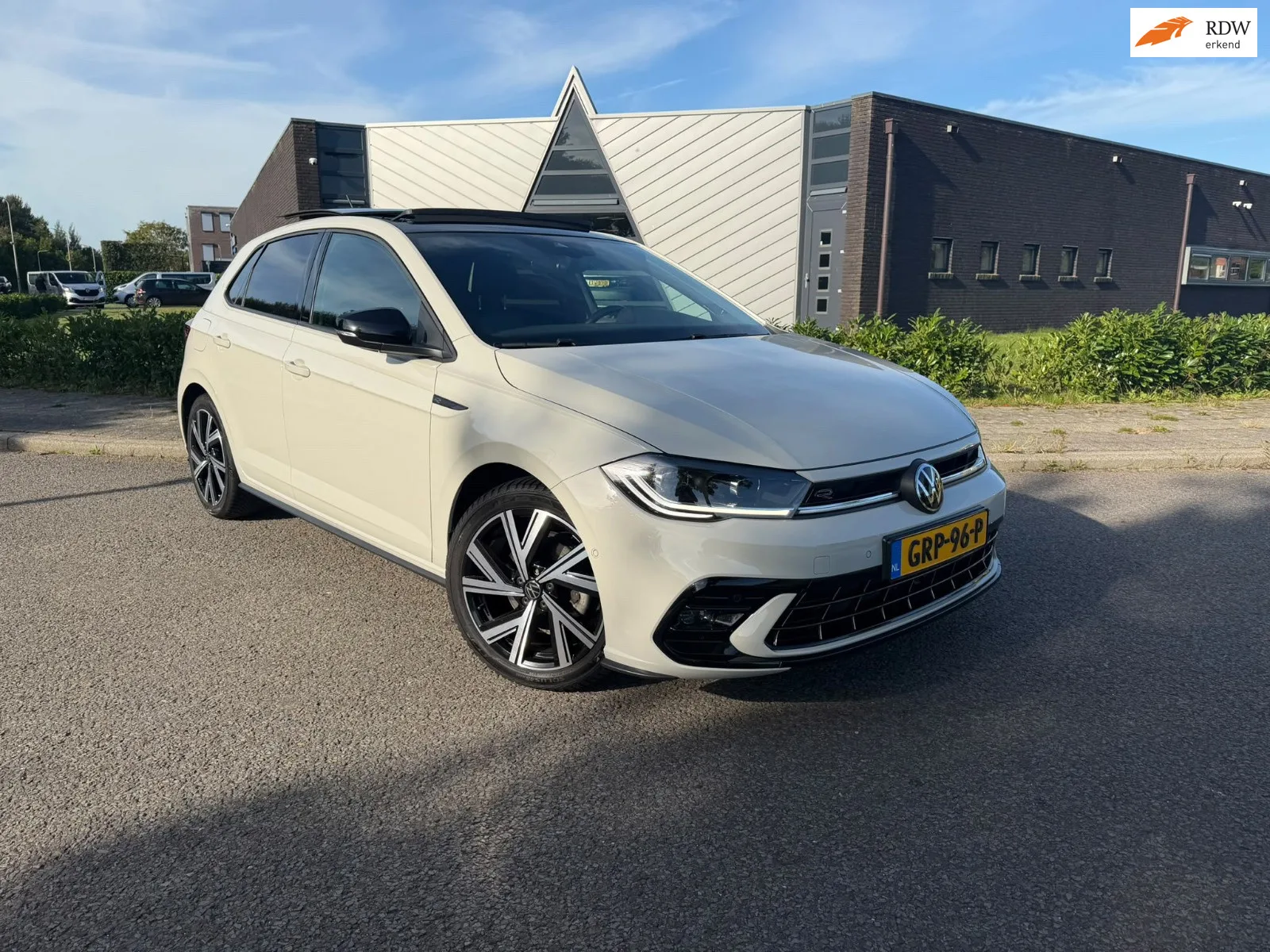 Volkswagen Polo (2024) — foto 1