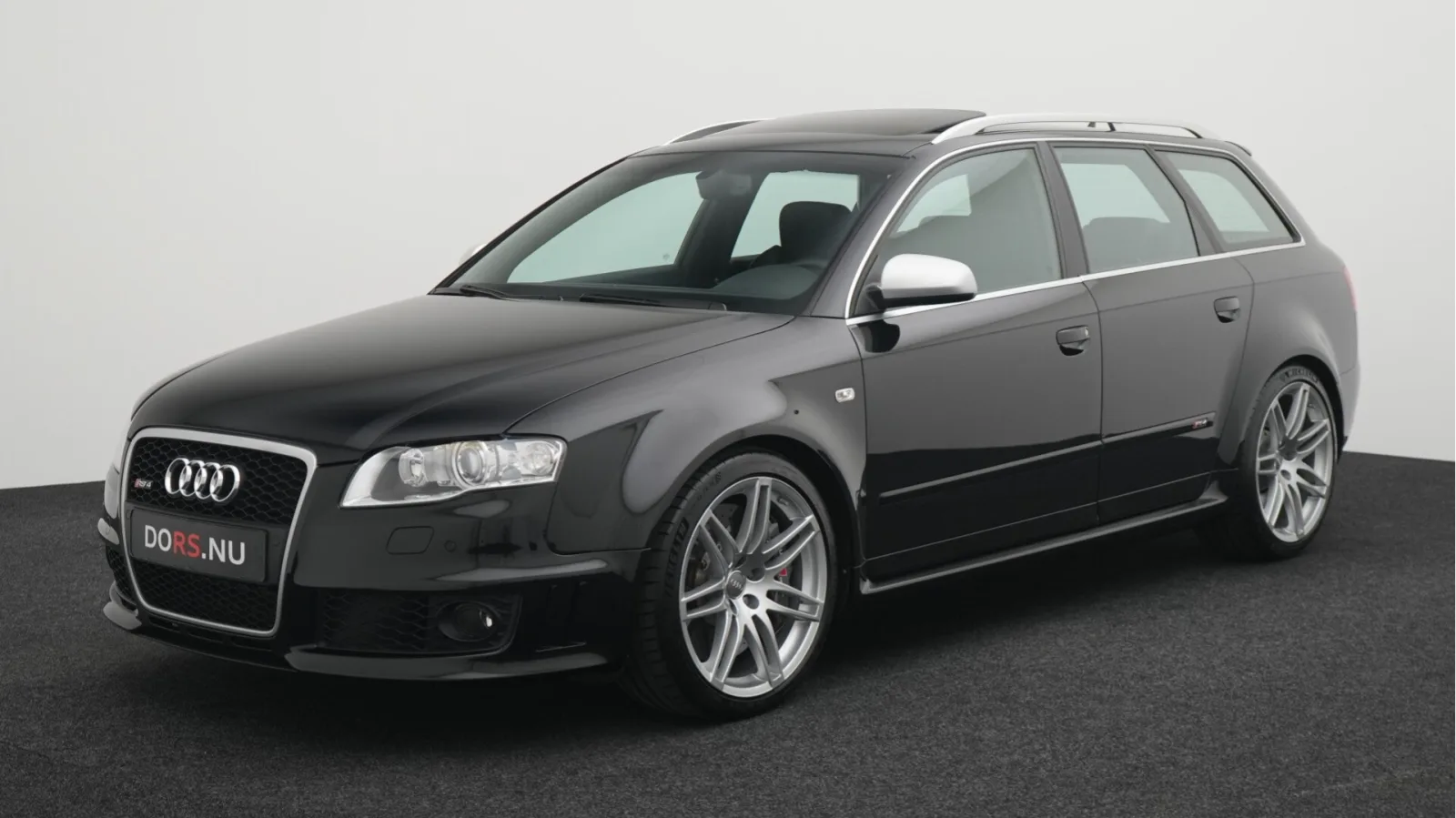Audi RS4 (2007) — foto 1