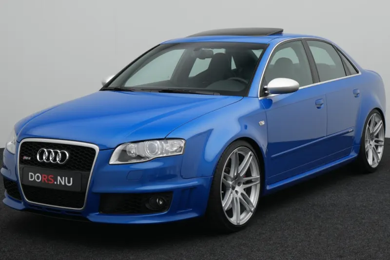 Audi RS4 (2007)