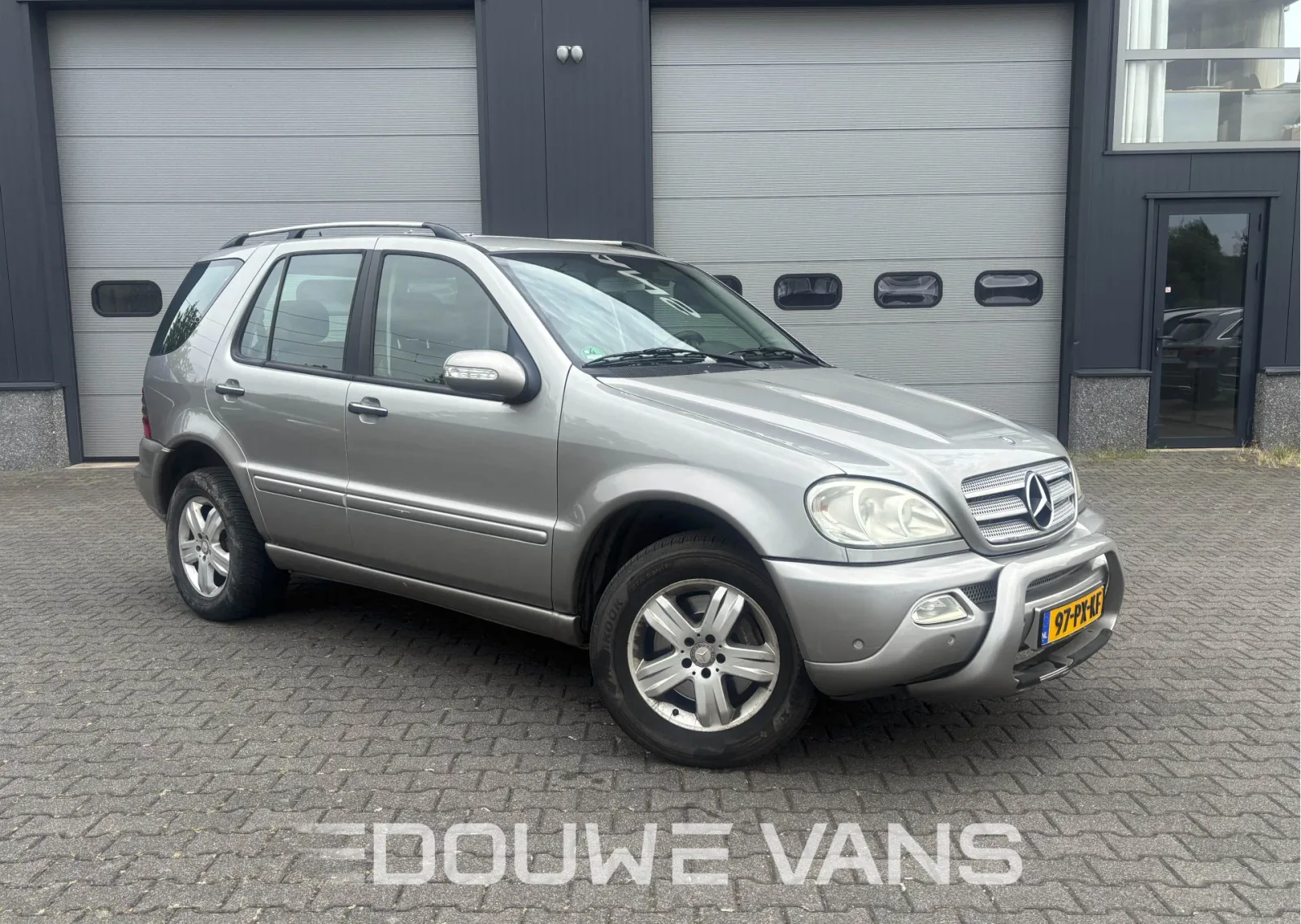 Mercedes-Benz ML-Klasse (2005) — foto 1