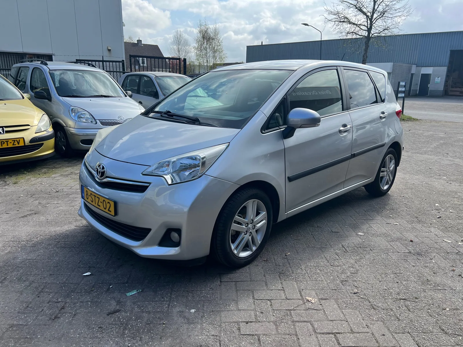 Toyota Verso-S (2013) — foto 1
