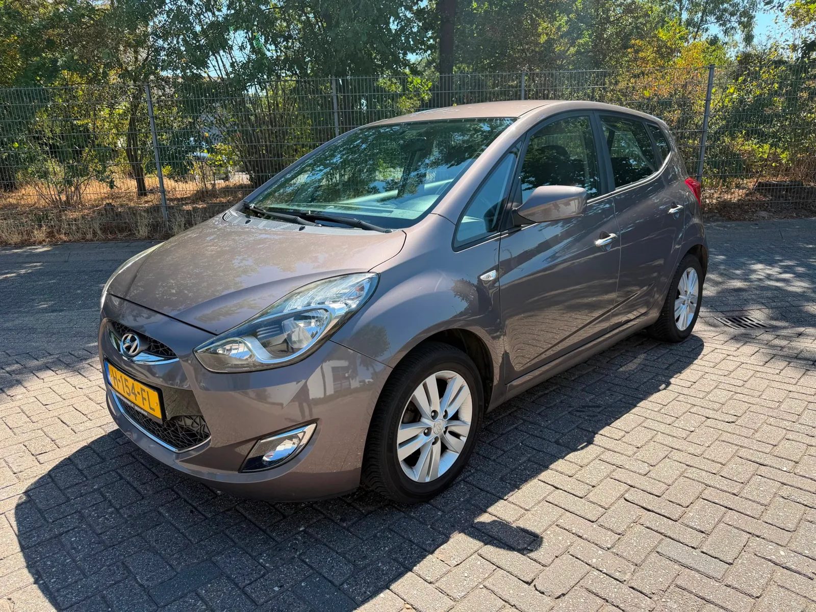 Hyundai ix20 (2011) — foto 1