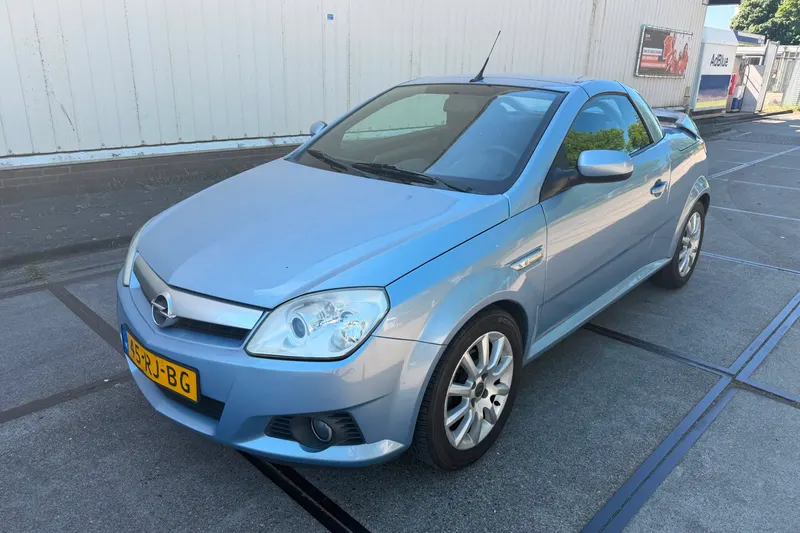 Opel Tigra TwinTop (2005)
