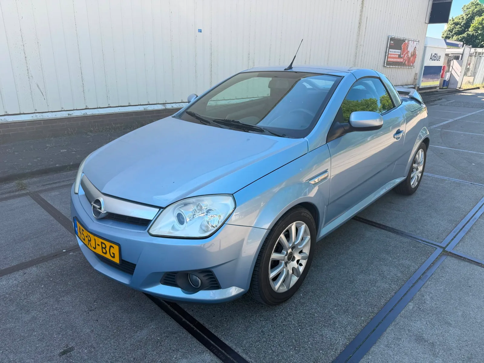 Opel Tigra TwinTop (2005) — foto 1