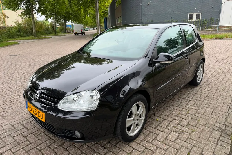 Volkswagen Golf (2008)