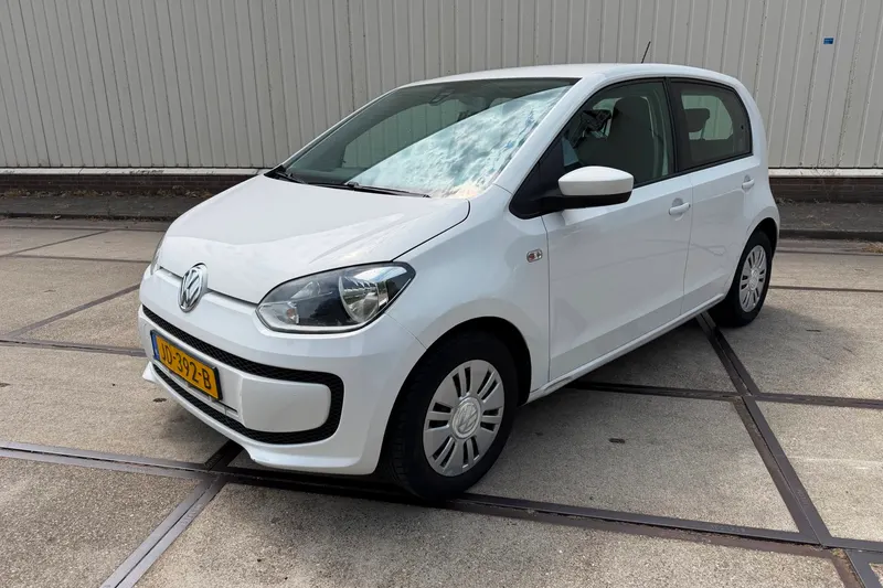 Volkswagen Up! (2016)
