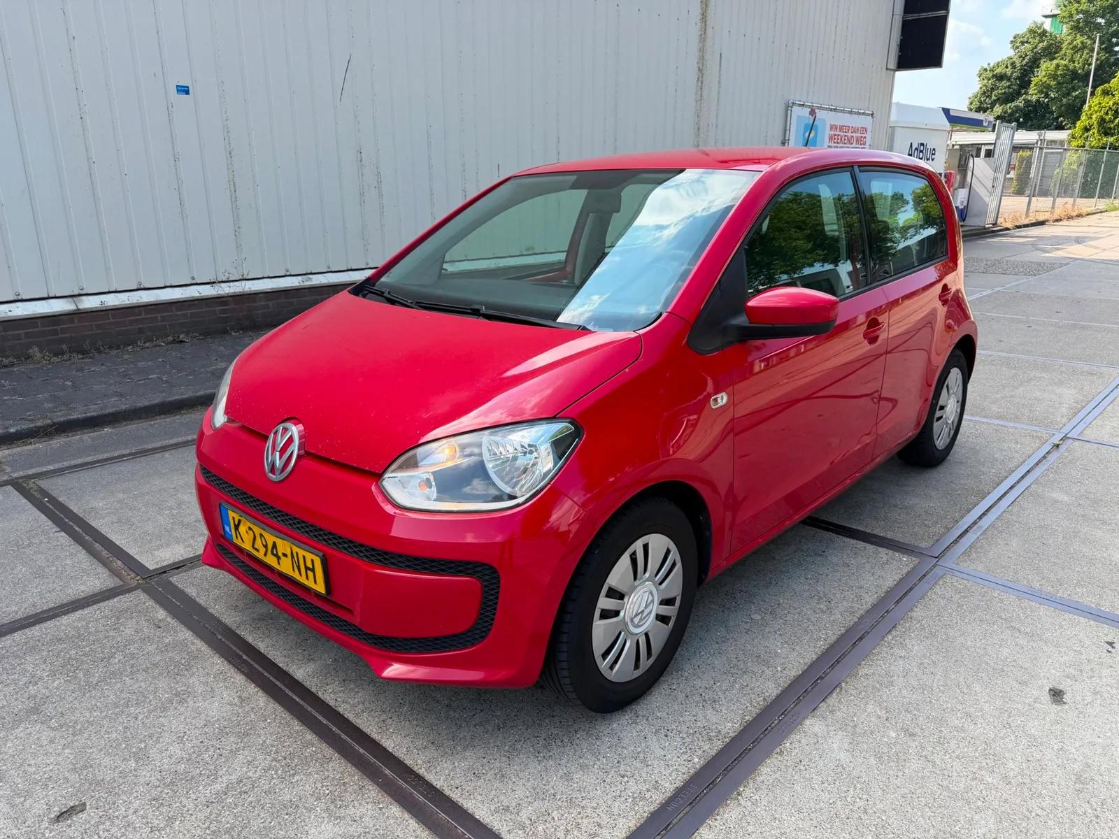 Volkswagen Up! (2015) — foto 1