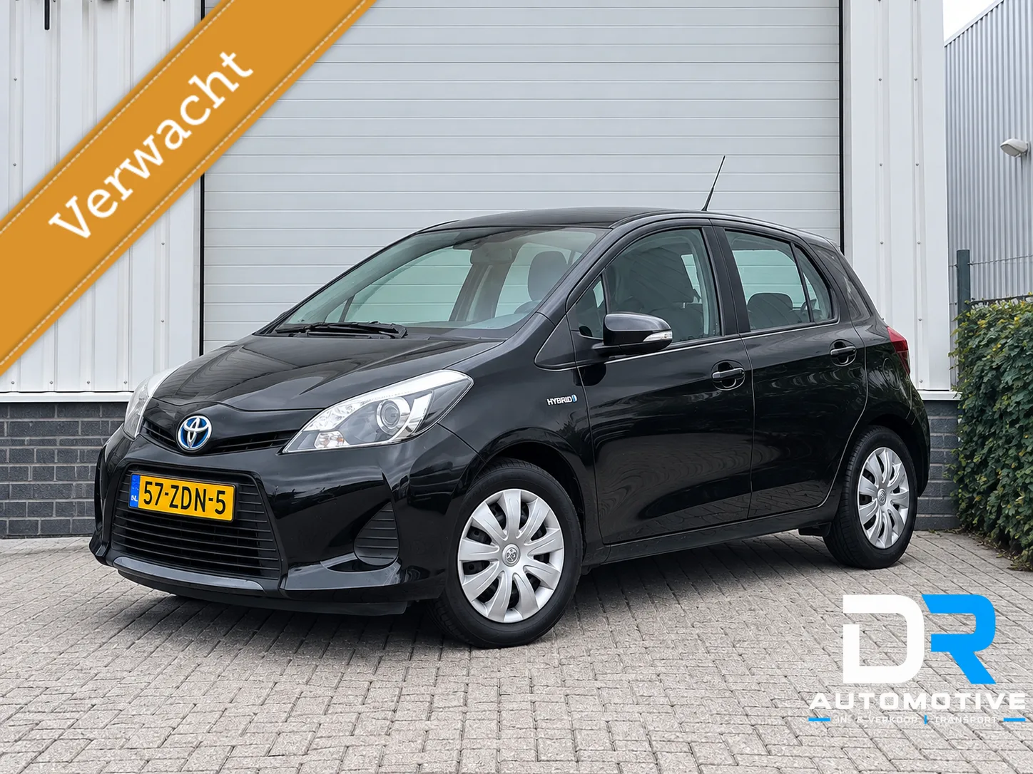 Toyota Yaris (2012) — foto 1