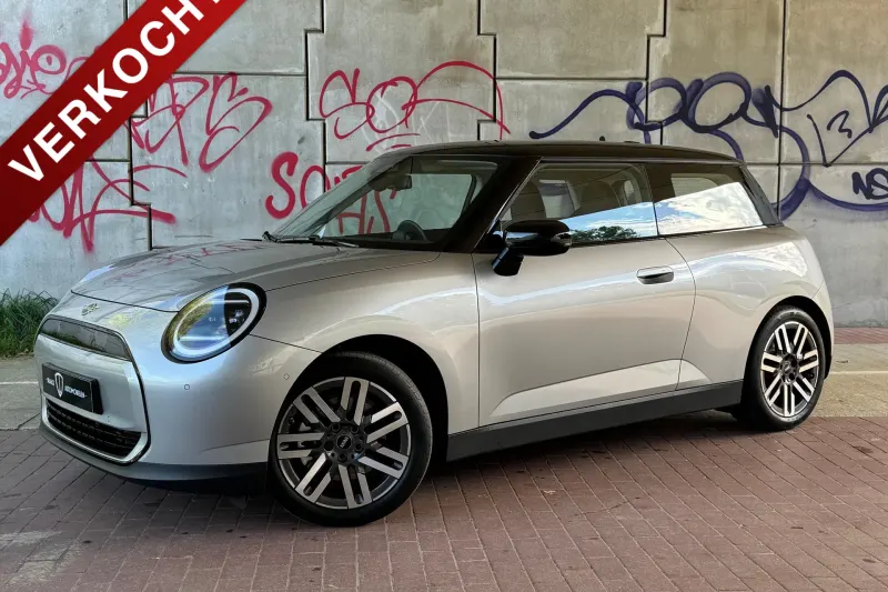 MINI Cooper (2024)