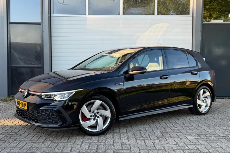 Volkswagen Golf (2022)