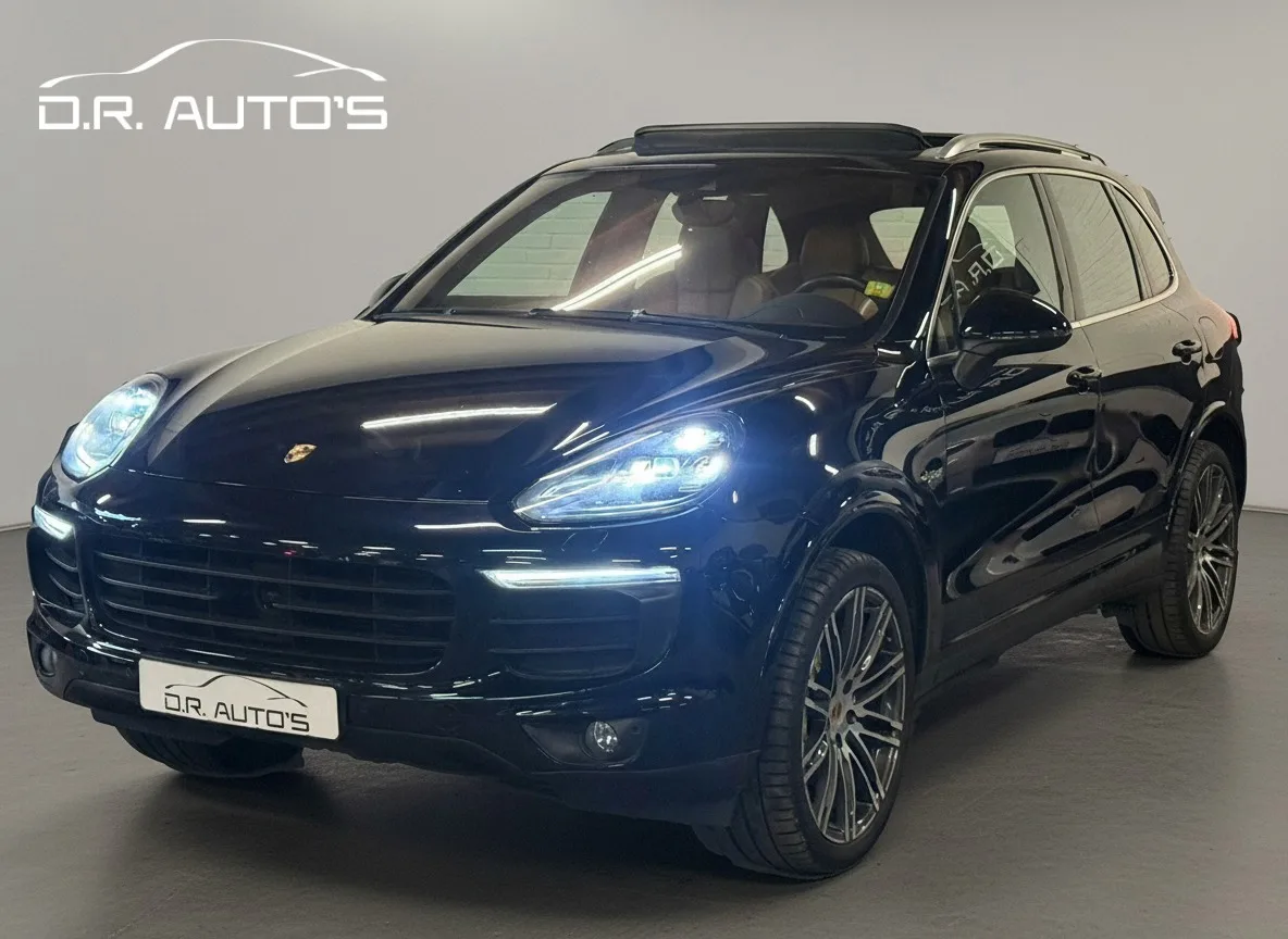 Porsche Cayenne (2015) — foto 1