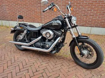 Harley-Davidson Street Bob (2013) — foto 1