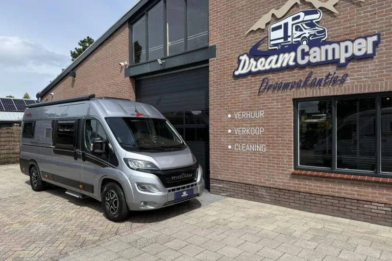 Malibu Van (2022)