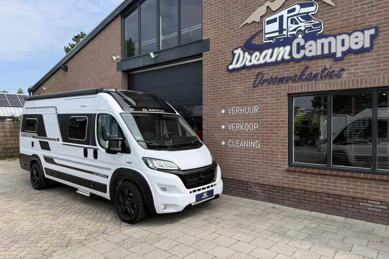 Adria Twin (2022)