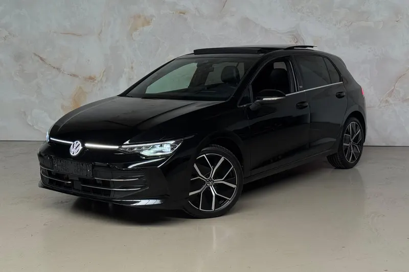 Volkswagen Golf (2024)