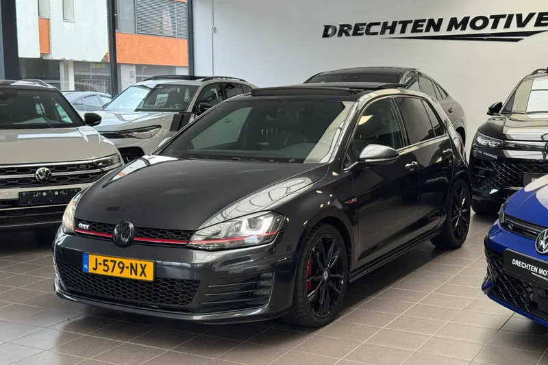 Volkswagen Golf (2016)