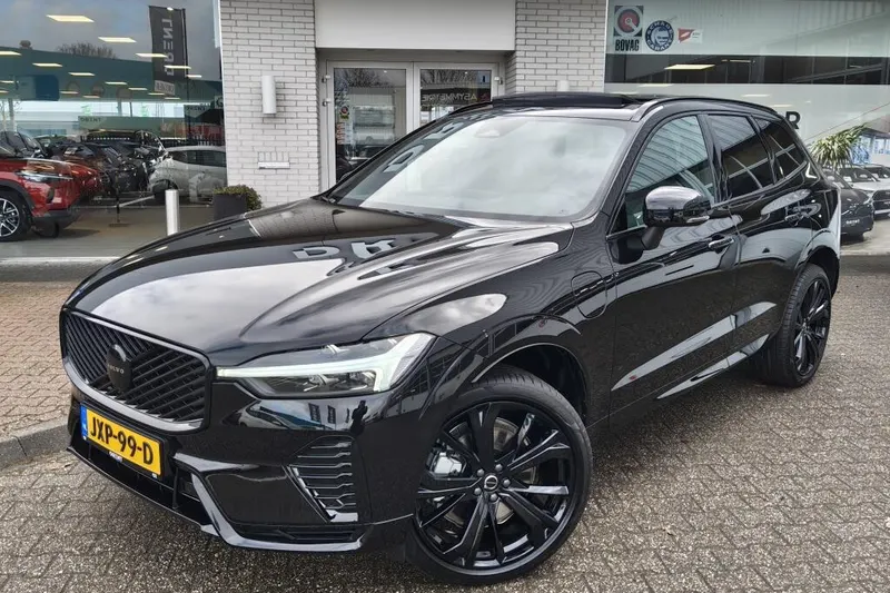 Volvo XC60 (2025)