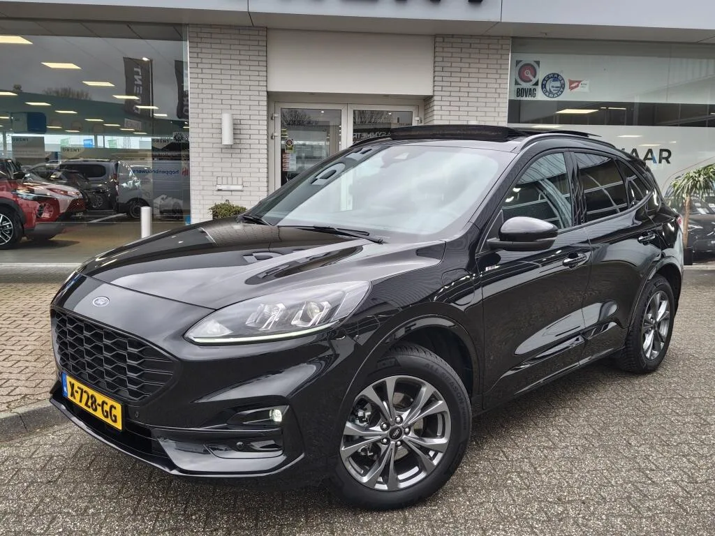 Ford Kuga (2023) — foto 1