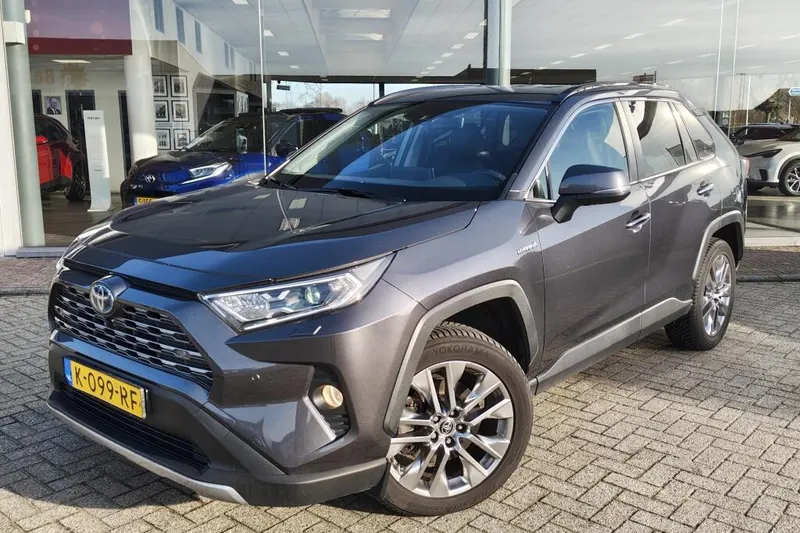 Toyota RAV4 (2021)