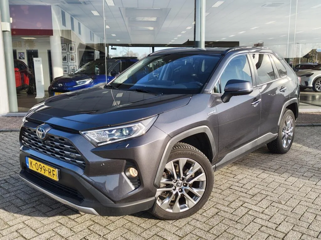 Toyota RAV4 (2021) — foto 1