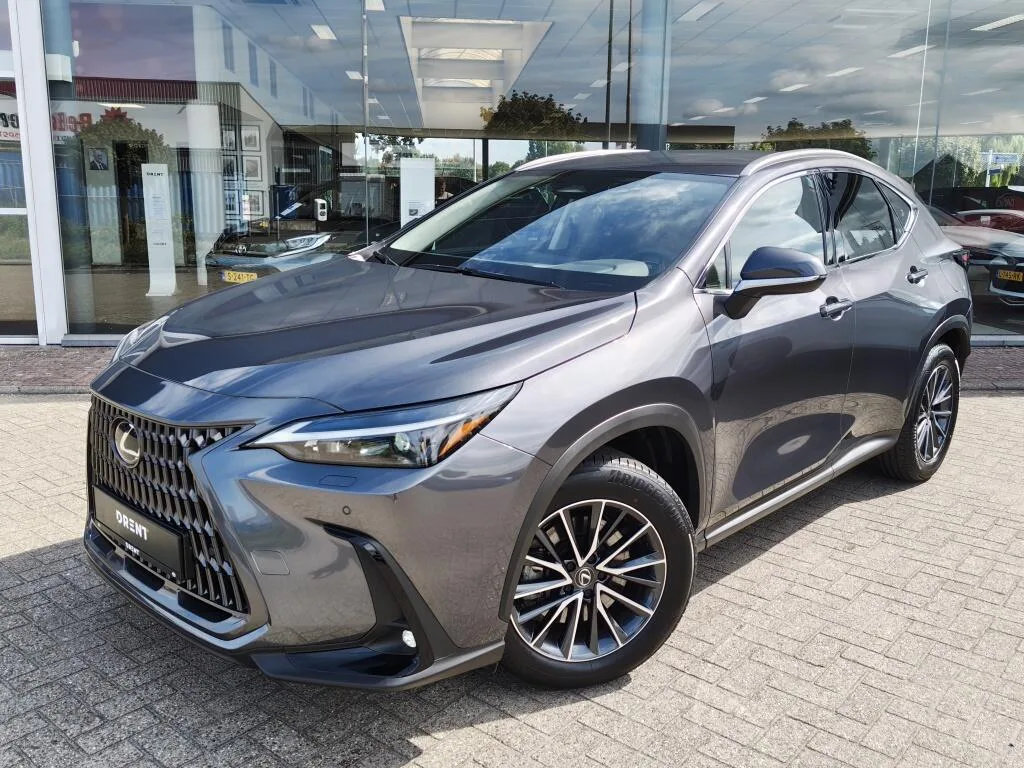 Lexus NX (2025) — foto 1