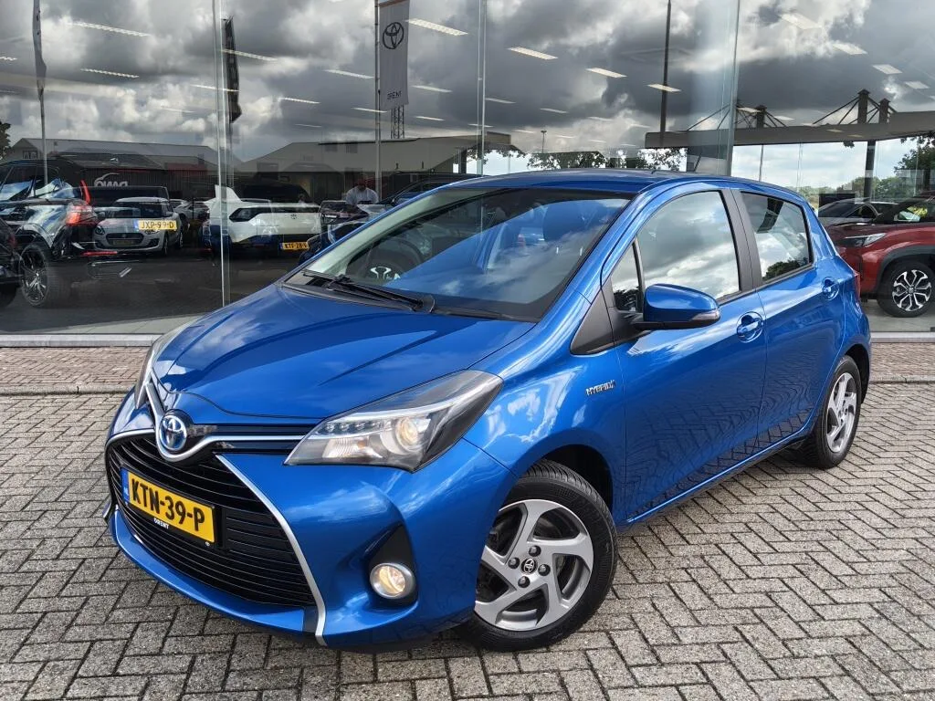 Toyota Yaris (2014) — foto 1