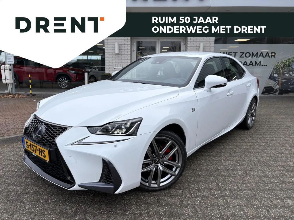 Lexus IS (2018) — foto 1