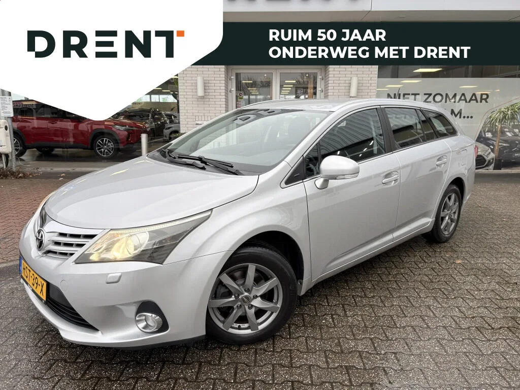 Toyota Avensis (2013) — foto 1