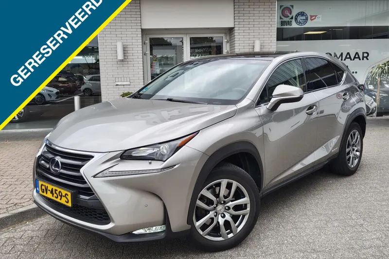 Lexus NX (2015)
