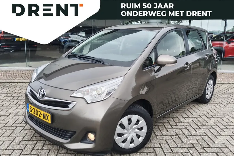 Toyota Verso-S (2015)