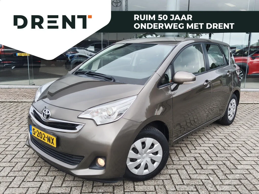 Toyota Verso-S (2015) — foto 1
