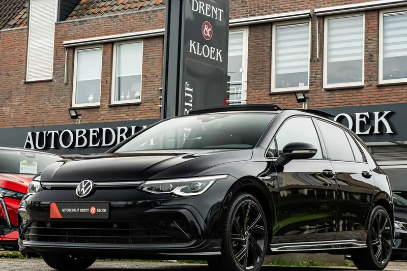 Volkswagen Golf (2023)