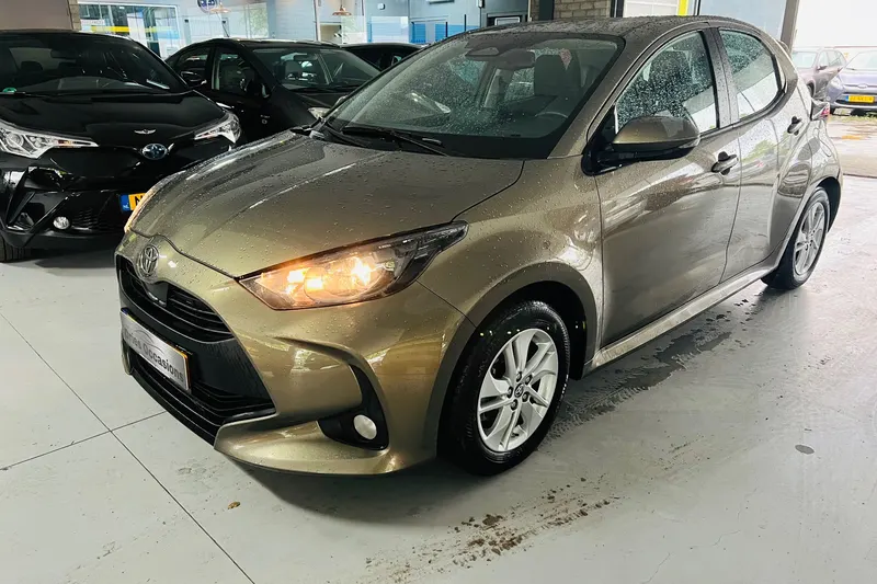 Toyota Yaris (2024)