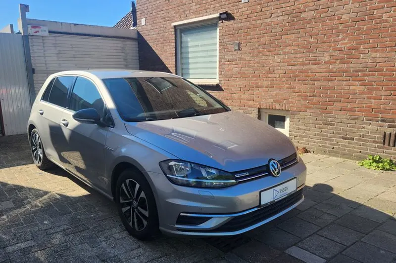 Volkswagen Golf (2020)