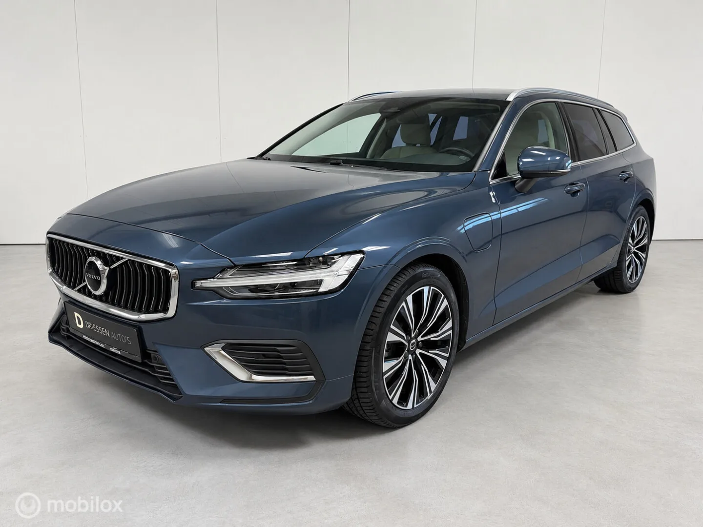 Volvo V60 (2022) — foto 1