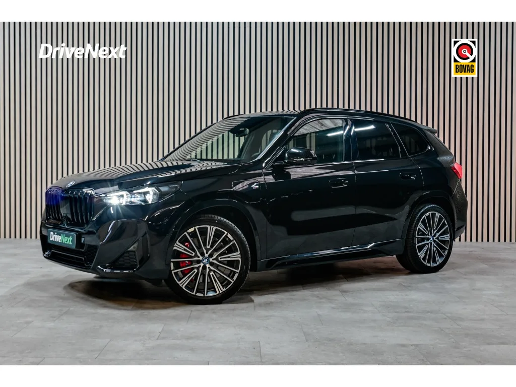 BMW  (2025) — foto 1