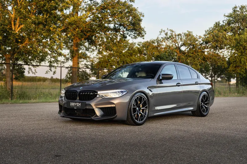 BMW M5 (2019)