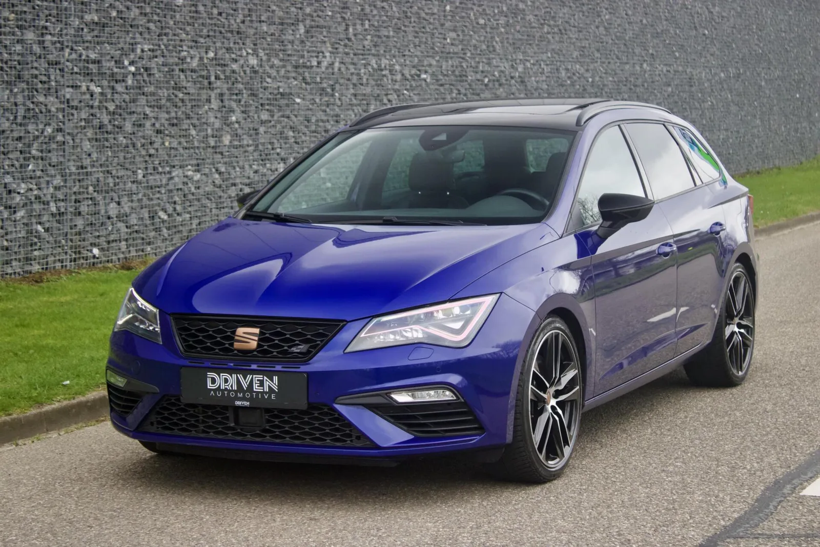 SEAT Leon (2019) — foto 1
