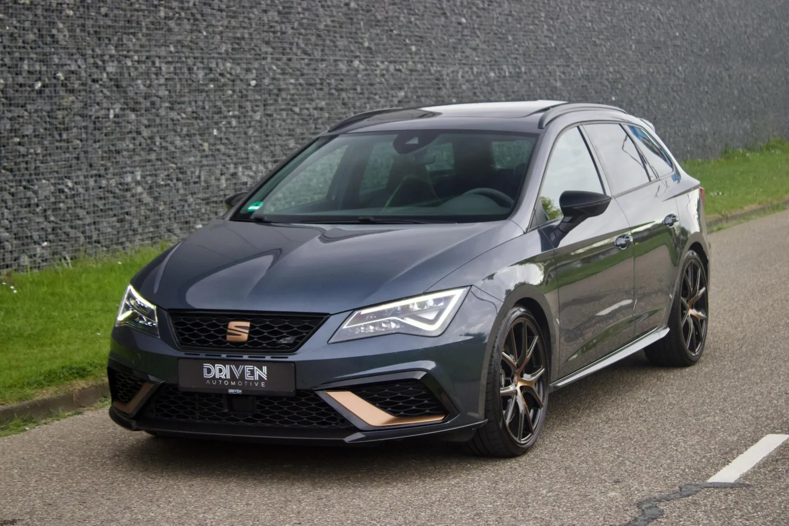 CUPRA Leon (2020) — foto 1