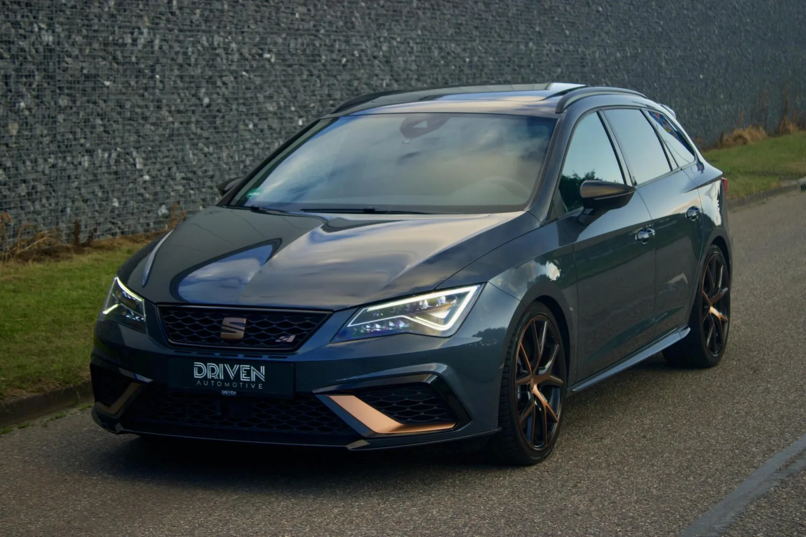 CUPRA Leon (2020) — foto 1