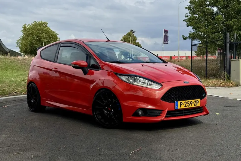 Ford Fiesta (2013)