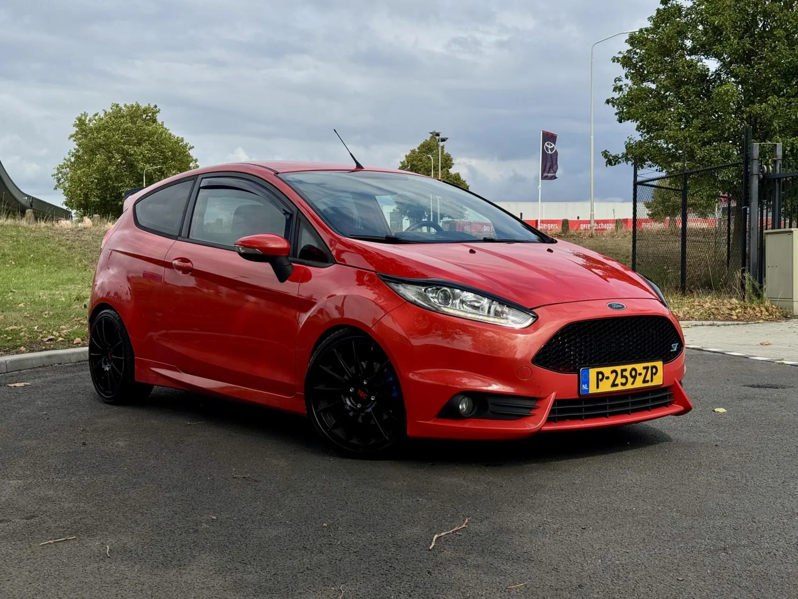 Ford Fiesta (2013) — foto 1