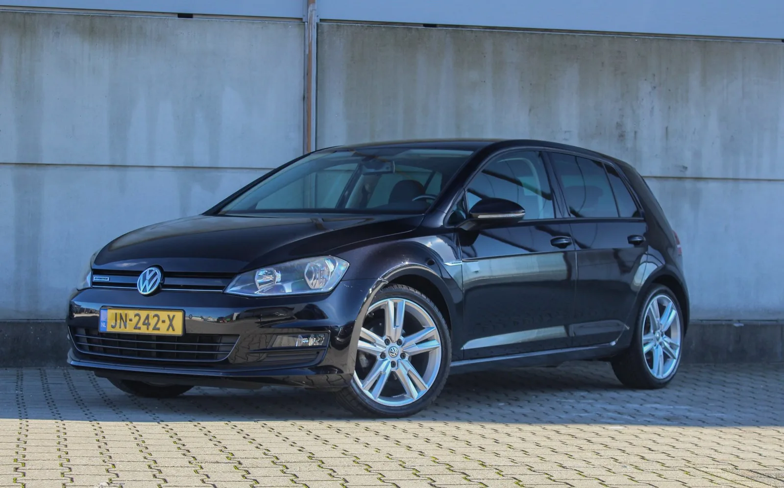 Volkswagen Golf (2016) — foto 1