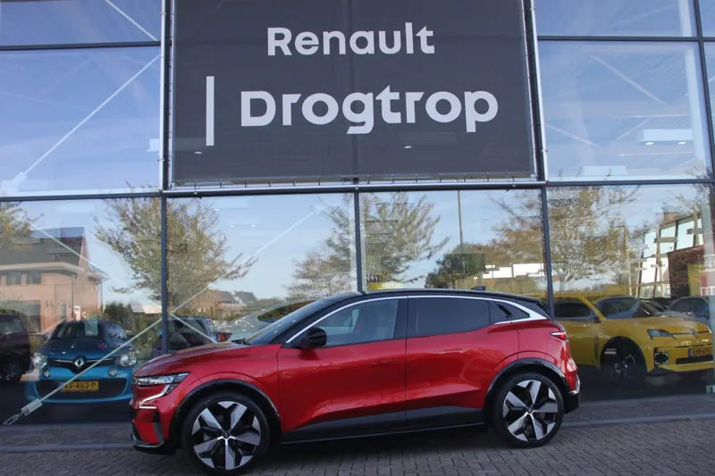 Renault Mégane E-Tech (2023)