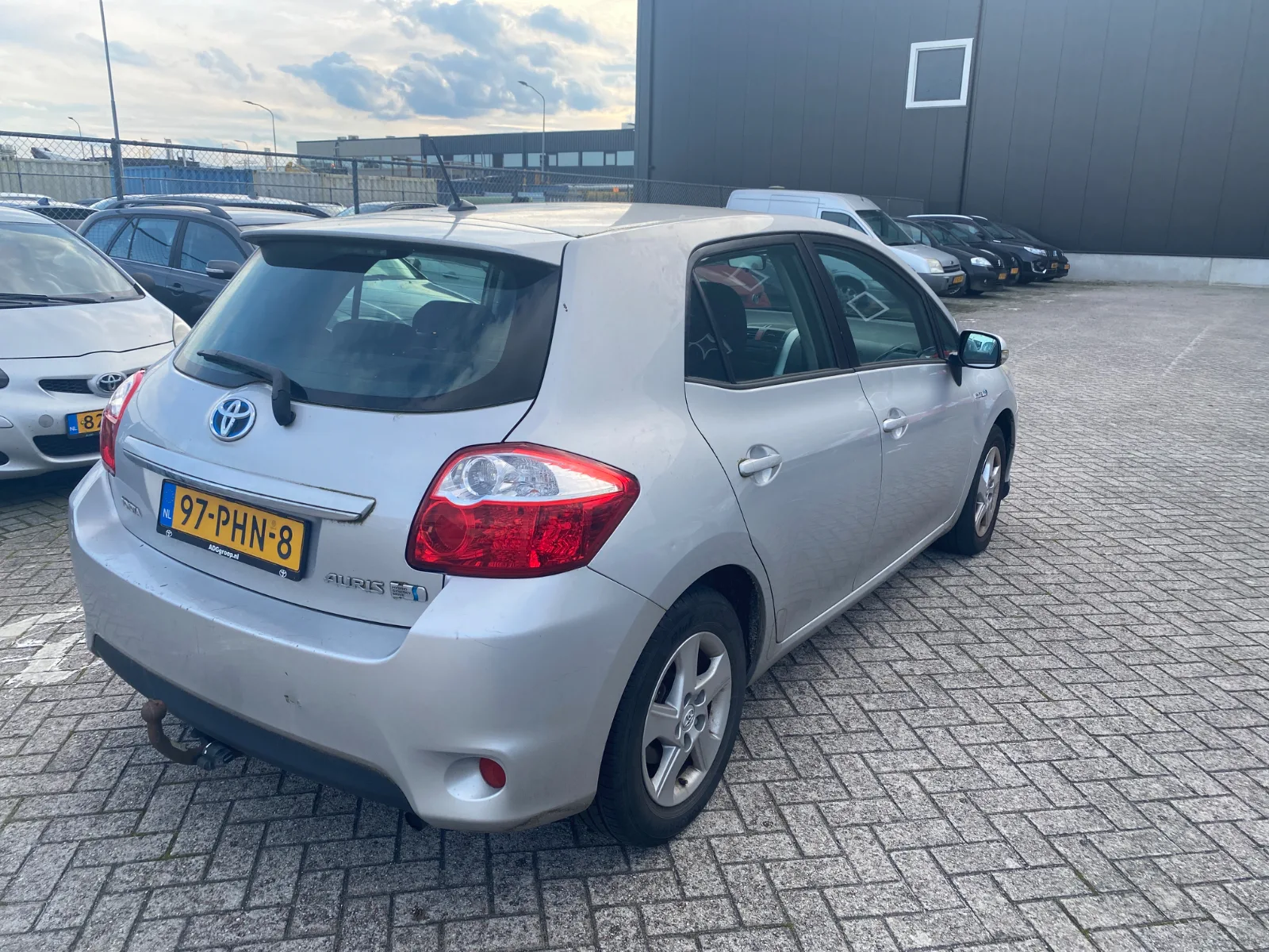 Toyota Auris (2011) — foto 1