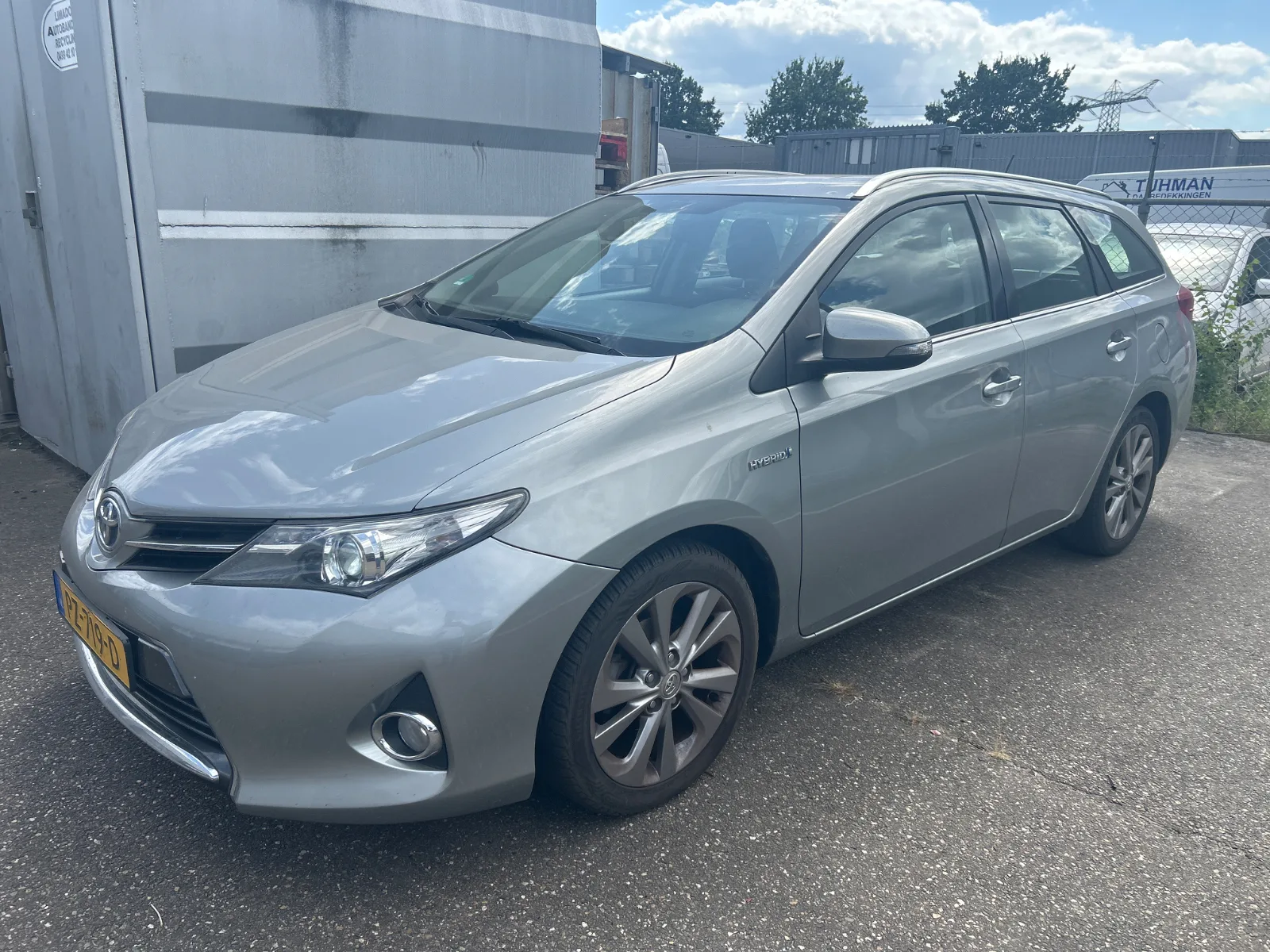 Toyota Auris (2014) — foto 1